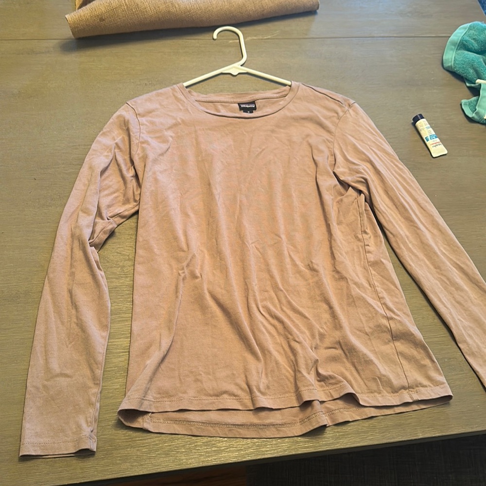 Patagonia long sleeve women’s shirt